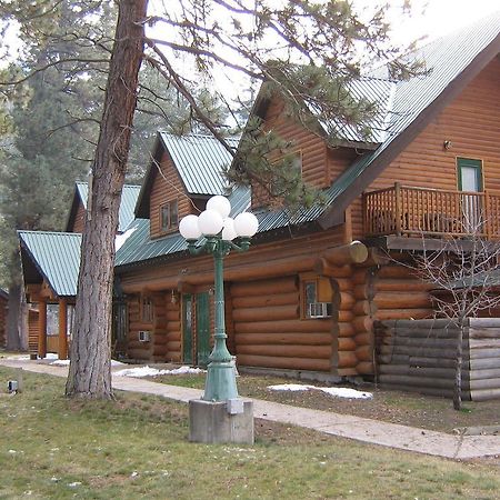 Rainbow Lake Castle Resort Принстаун Екстериор снимка